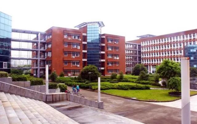 学校最怕什么举报电话？