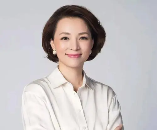 董卿为什么被央视解雇了