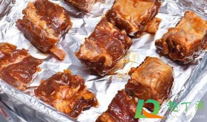 食物放在锡箔纸的哪一面