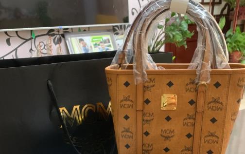 mcm菜篮子包包怎么辨别真假